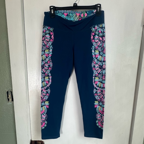 LILLY PULITZER Weekender Leggings in Inky Navy Glow and Flow - Picture 4 of 8